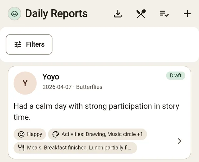 Little Steps daily reports screen with a child's report covering mood, activities, and meals